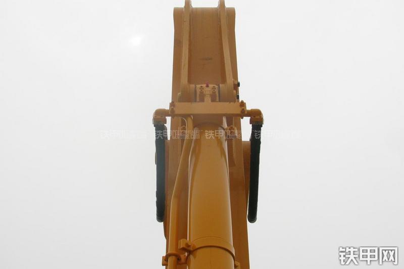 现代R215-7挖掘机局部