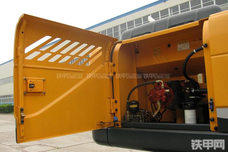 现代R225LC-9T挖掘机局部