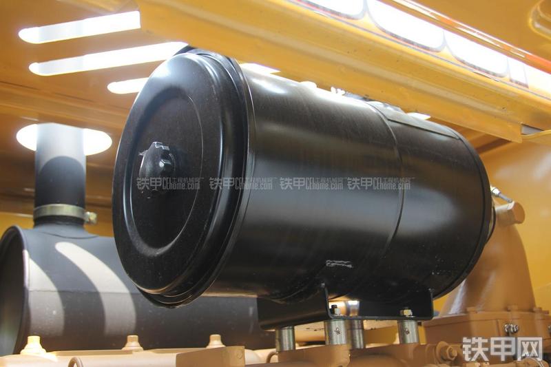 徐工LW300FN装载机局部