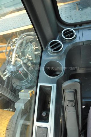 现代R485LC-9T挖掘机局部