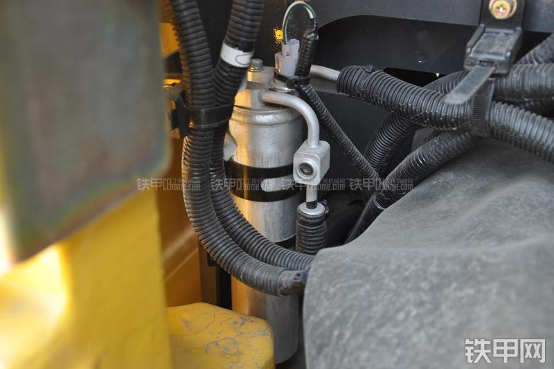 住友 SH80-6挖掘机局部