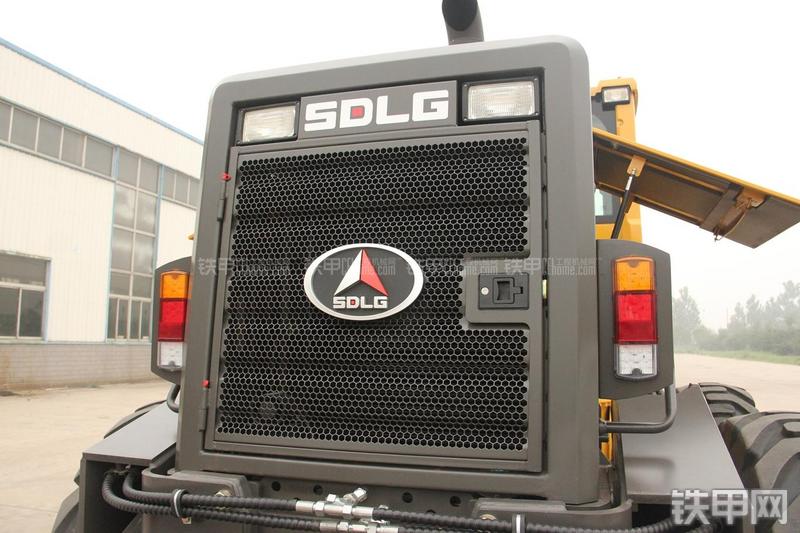 山东临工LG9190平地机局部