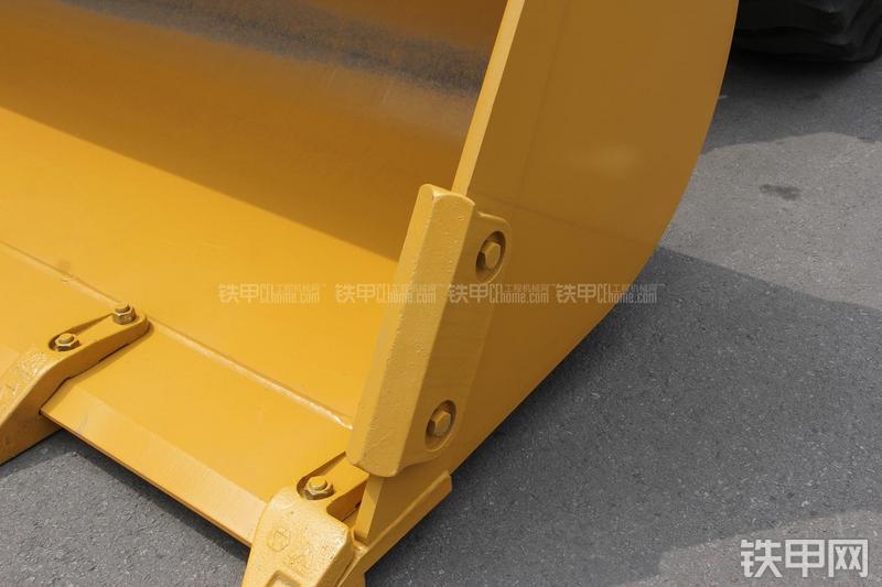 徐工LW300FN装载机局部