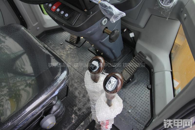 徐工LW500FN装载机局部