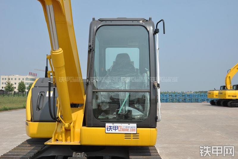 住友 SH80-6挖掘机局部