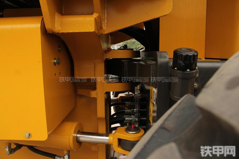 山东临工LG9190平地机局部