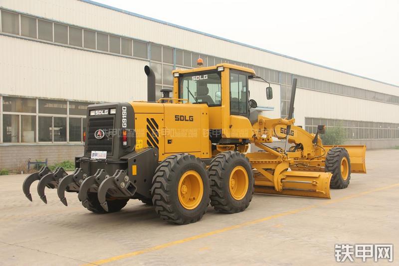 山东临工LG9190平地机整机外观