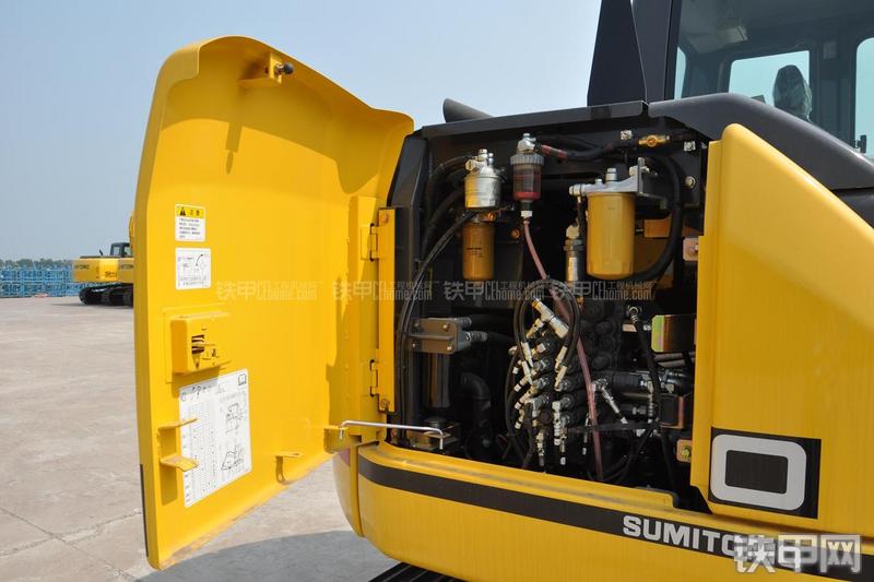 住友 SH80-6挖掘机局部