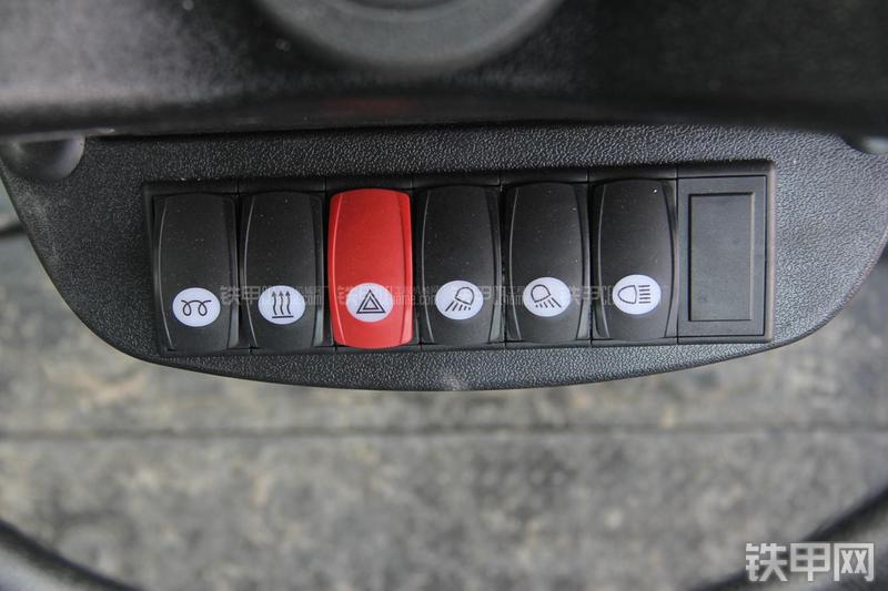 徐工LW500FN装载机局部