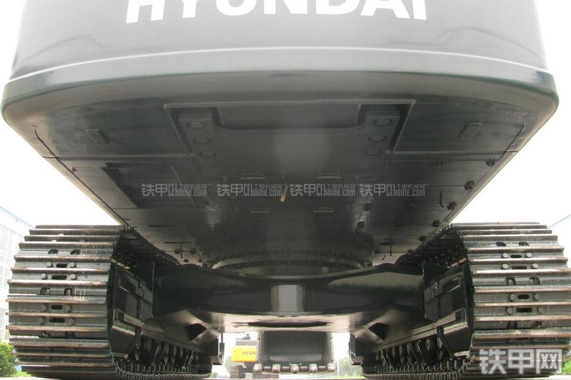 现代R485LC-9T挖掘机局部