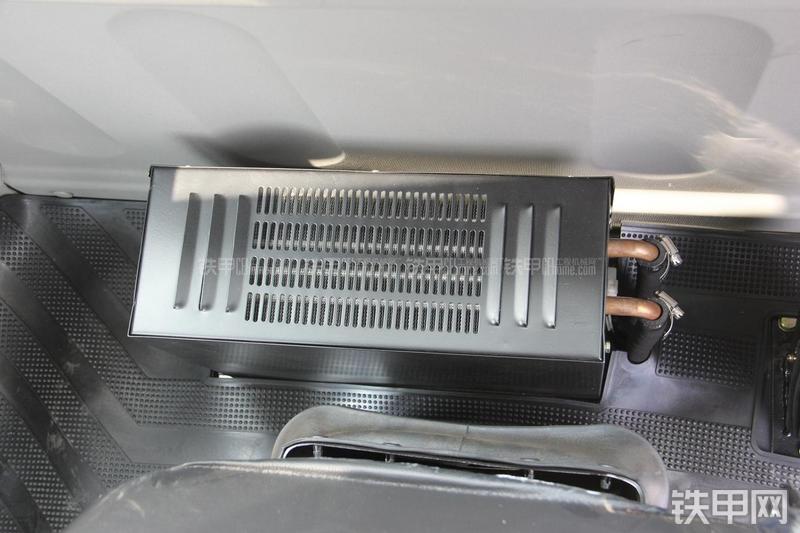 徐工LW300FN装载机局部