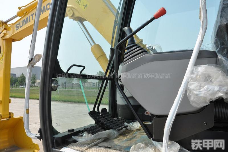 住友 SH80-6挖掘机局部