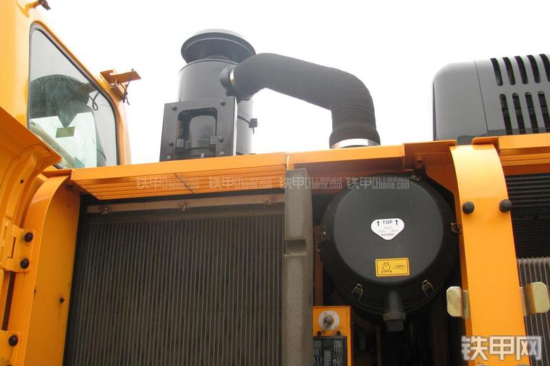现代R485LC-9T挖掘机局部