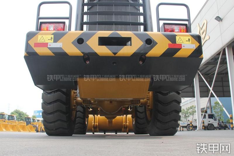 徐工LW300FN装载机局部