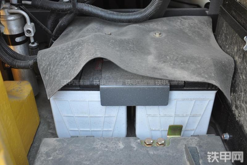 住友 SH80-6挖掘机局部