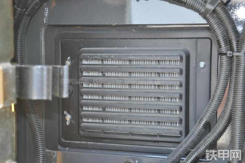 住友 SH80-6挖掘机局部