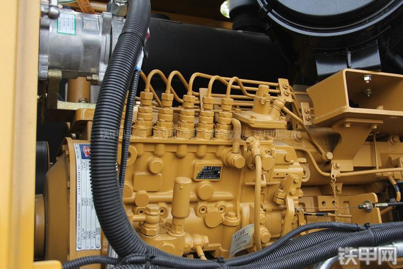 徐工LW500FN装载机局部