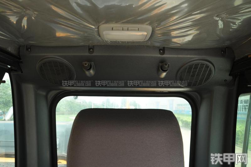 现代R385LC-9T挖掘机局部