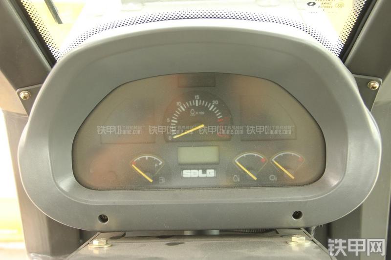 山东临工LG9190平地机局部