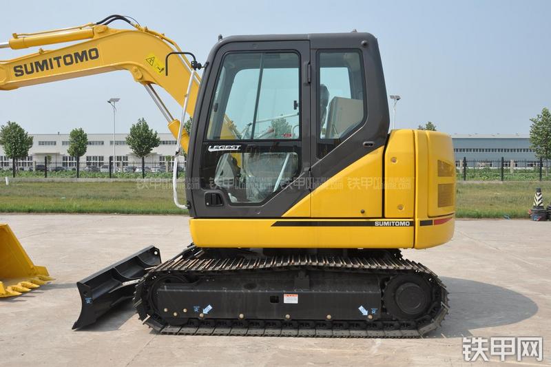 住友 SH80-6挖掘机局部