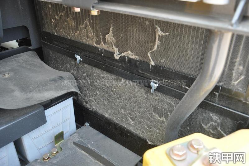 住友 SH80-6挖掘机局部