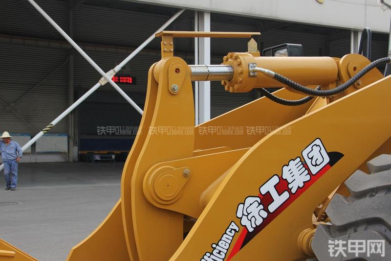 徐工LW500FN装载机局部