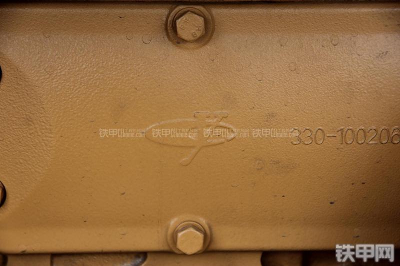 徐工LW300FN装载机局部