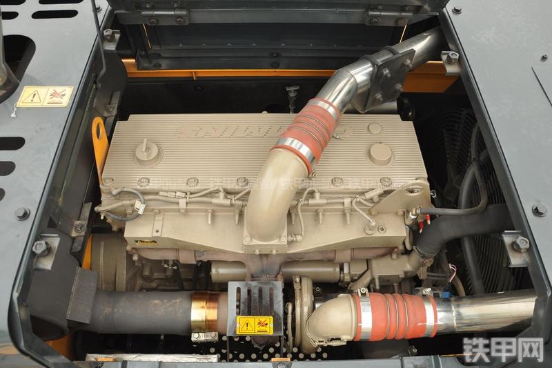 现代R385LC-9T挖掘机局部