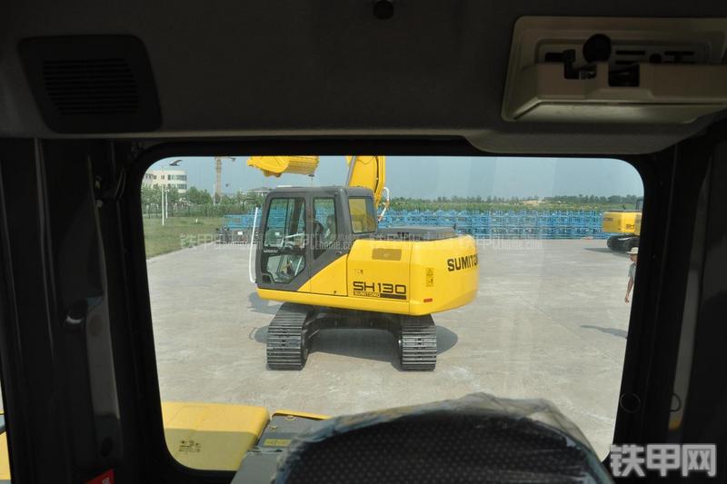 住友 SH80-6挖掘机局部