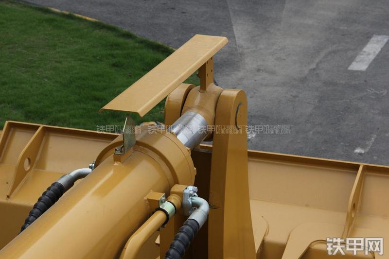 徐工LW500FN装载机局部