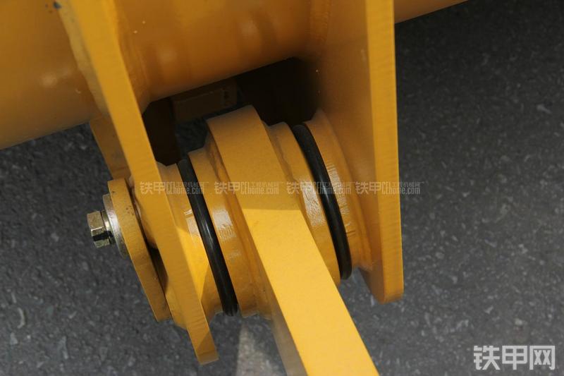 徐工LW300FN装载机局部