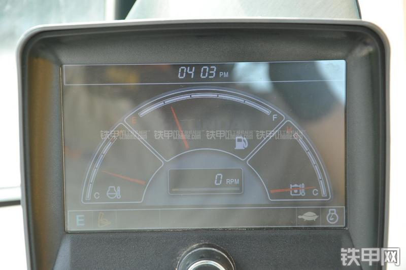 现代R335LC-9T挖掘机局部