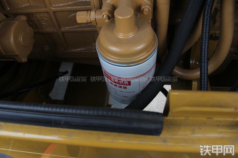 徐工LW300FN装载机局部