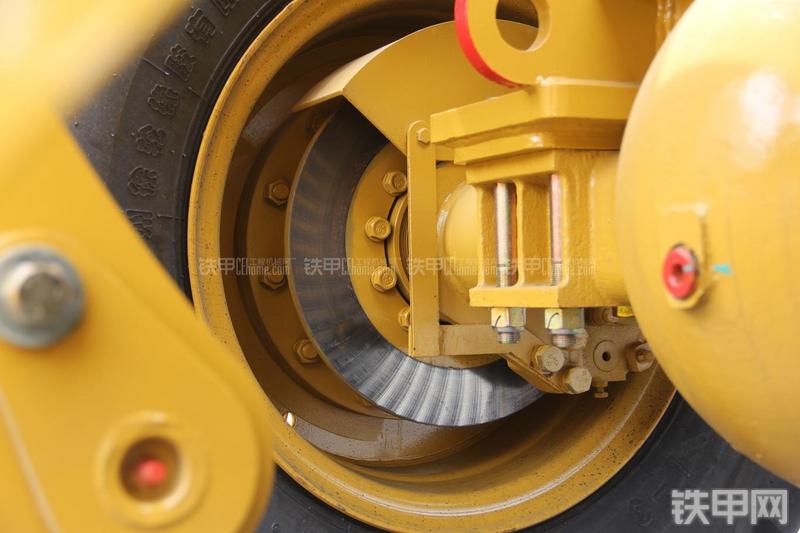 徐工LW300FN装载机局部