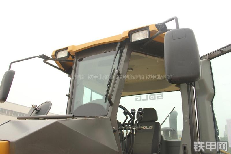 山东临工LG9190平地机局部