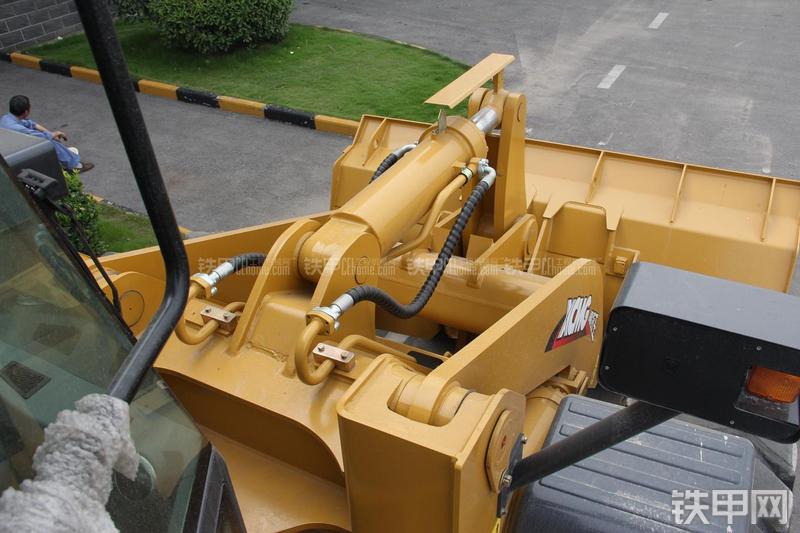 徐工LW500FN装载机局部