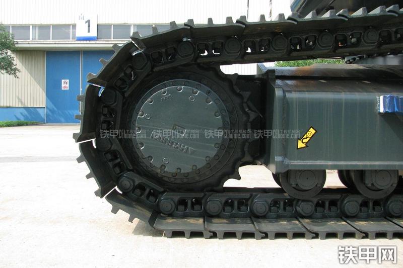 现代R335LC-9T挖掘机局部