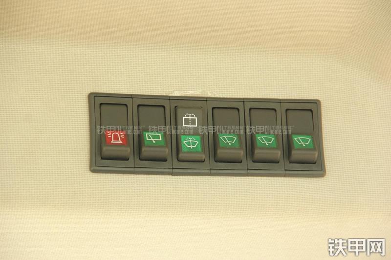 山东临工LG9190平地机局部