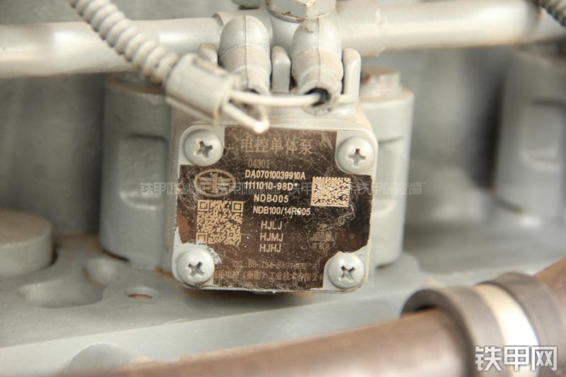 山东临工LG9190平地机局部