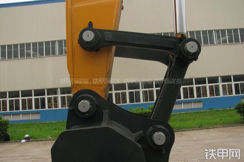 现代R485LC-9T挖掘机局部