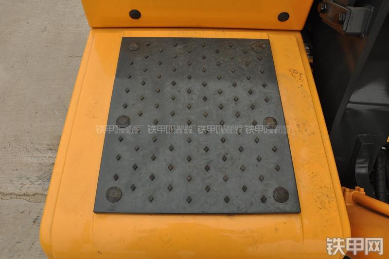 现代R385LC-9T挖掘机局部