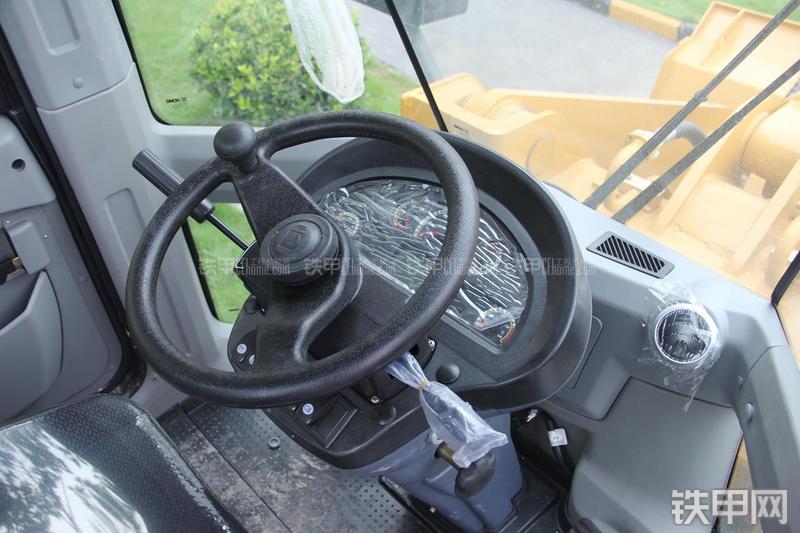 徐工LW500FN装载机局部