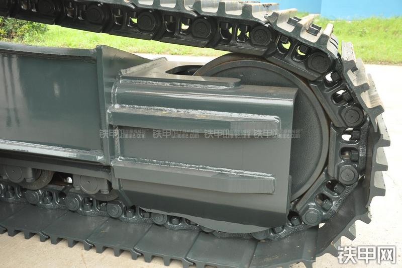 现代R385LC-9T挖掘机局部