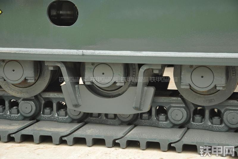 现代R385LC-9T挖掘机局部