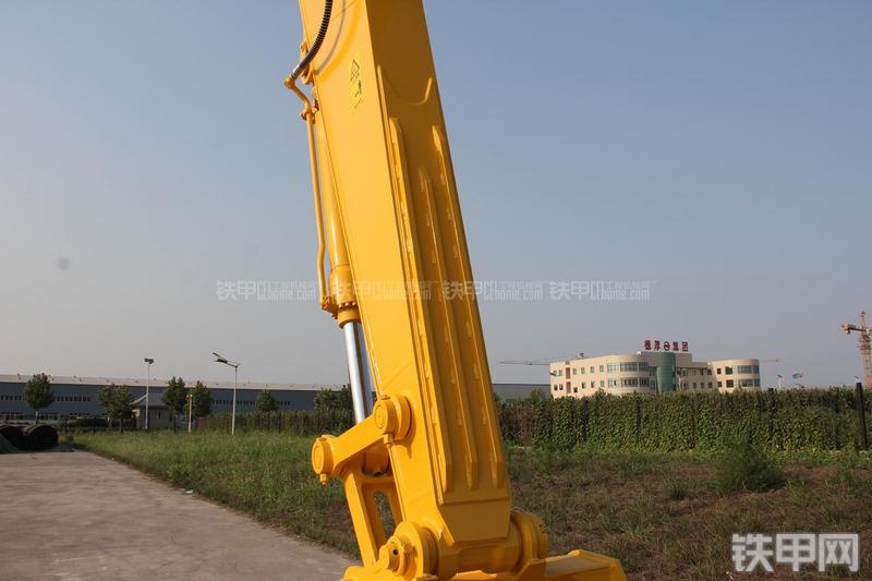 住友SH220LC-5挖掘机局部