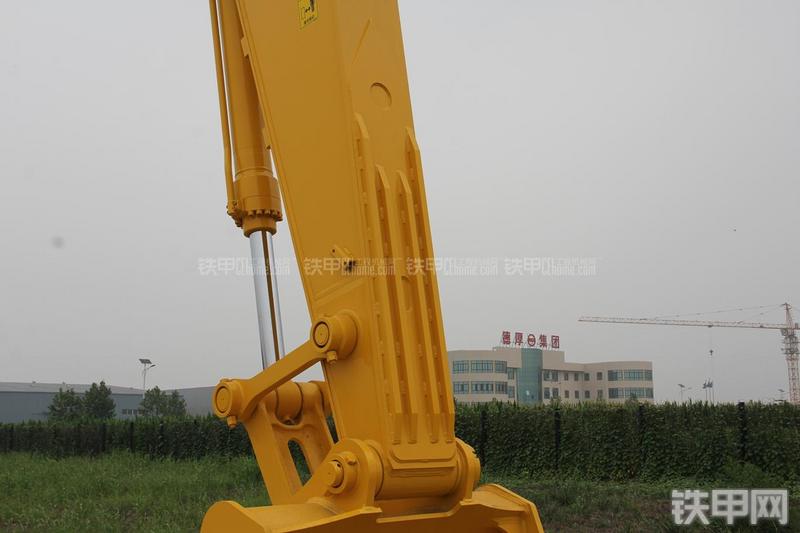 住友SH380-5挖掘机局部