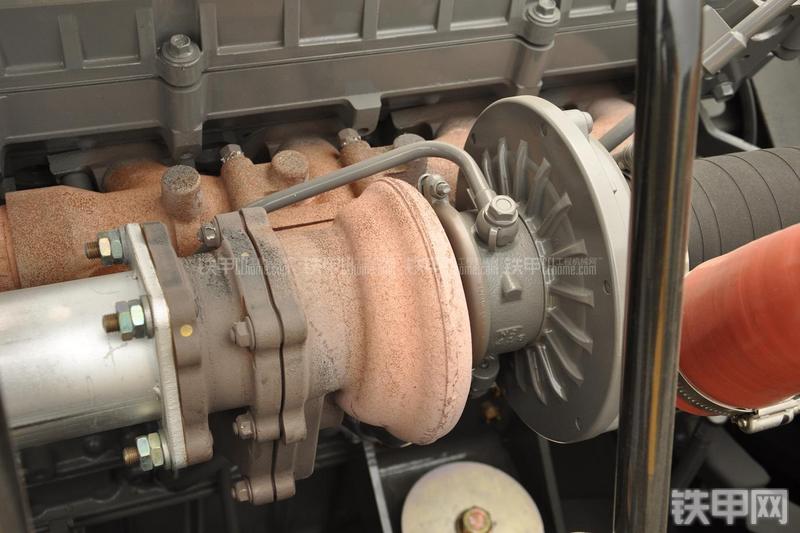 住友SH380-5挖掘机局部