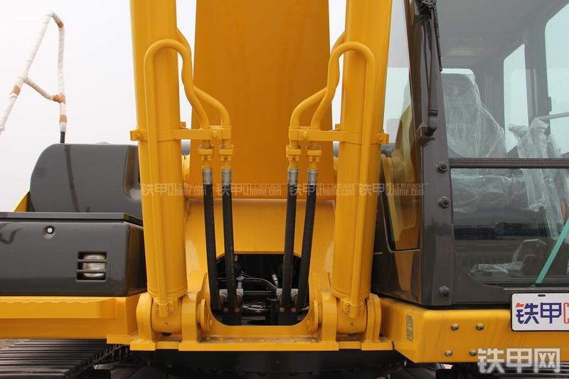 住友SH380-5挖掘机局部