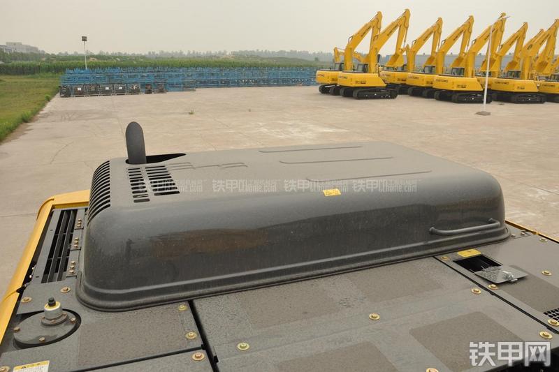 住友SH360HD-5挖掘机局部