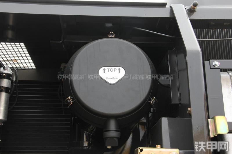 住友SH380-5挖掘机局部